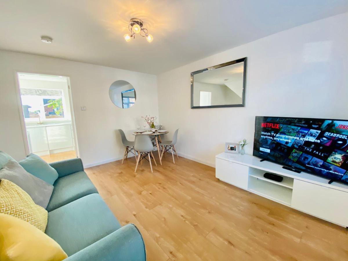 塔姆沃思Wilnecote House别墅 外观 照片